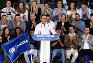 El president del PP, Alberto Núñez Feijóo, en un míting de la campanya de les eleccions a Galícia. ACN