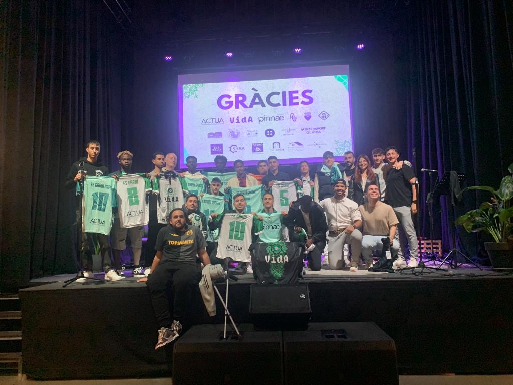 El projecte de futbol comunitari Garbí creix i suma un nou equip, el Gregal. EIX