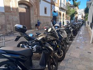 El tram del carrer de Francesc Gumà entre el carrer de Sant Isidre i el Carrer Jesús quedarà alliberat del trànsit i estacionament de motocicletes . A