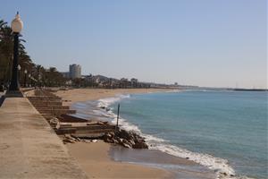 El Vendrell retirarà petits murs i escales d’accés a les platges per guanyar resiliència vers els temporals