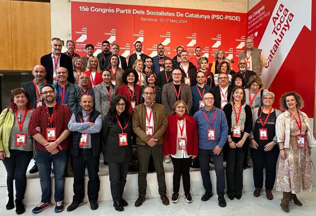 Els integrants del PSC Alt Penedès-Garraf al 15è Congrés del PSC. Eix