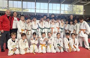 Els judoques de l'Escola de Judo Vilafranca - Vilanova. Eix