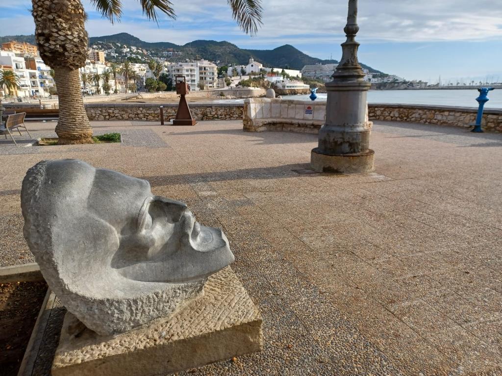 Es restaura l’escultura ‘Cap de Crist’ de Josep Cañas a Sitges. Ajuntament de Sitges