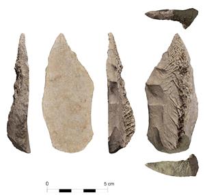 Identifiquen una punta de llança feta amb os de cavall de fa més de 50.000 anys a l’Abric Romaní de Capellades. ACN