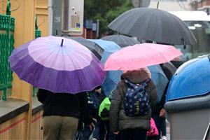 Imatge de la pluja d'avui a Vilanova i la Geltrú