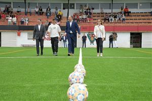 Inauguració de la nova gespa del camp de futbol del CE Vendrell. Eix