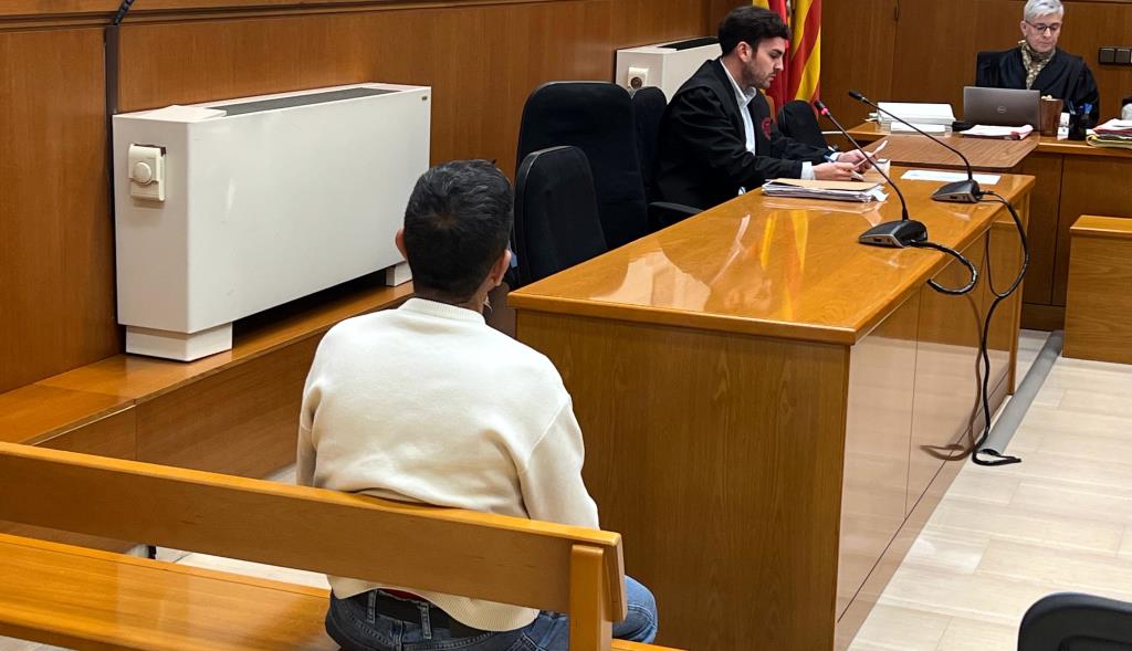 Jutjat un home per agressió sexual continuada a una veïna de 7 anys en una masia de Torrelavit. ACN