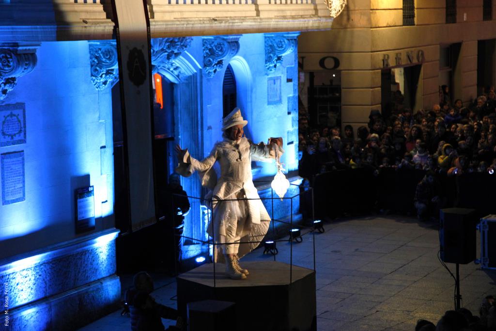 La fada Lua visitarà la propera setmana totes les escoles de primària de Vilafranca. Ajuntament de Vilafranca