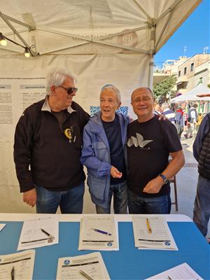 La Plataforma pel nou hospital comarcal recull més de 3.300 signatures durant la Fira de Novembre
