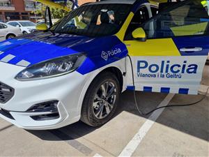 La Policia Local de Vilanova i la Geltrú estrena tres vehicles híbrids