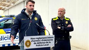 La Policial Local del Vendrell tindrà esprais de gas pebre i es formarà per usar elements de defensa personal. Ajuntament del Vendrell