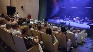 La segona temporada del teatre La Bòbila ofereix un ampli ventall d’espectacles a les Roquetes. Ajt Sant Pere de Ribes