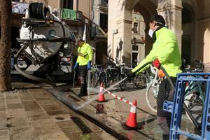 La sequera fa que Vilanova concentri la Merengada i demani llençar els caramels de les Comparses només centre urbà