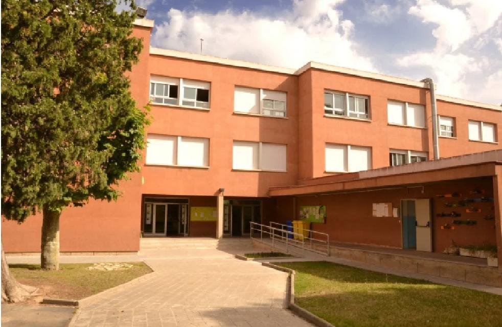 L'Arboç exigeix a Educació l’eliminació de les barreres arquitectòniques i l’ampliació de l’escola Sant Julià. Ajuntament de l'Arboç