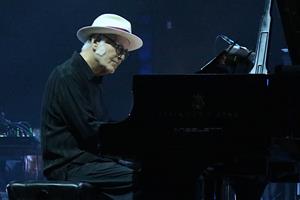 L’elegància de Ludovico Einaudi captiva el Festival Jardins de Terramar en el tret de sortida de la setena edició. ACN