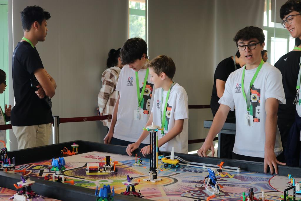 L'equip Legends revalida el seu títol com a guanyador de la First Lego League al Campus d'Igualada. Campus d'Igualada