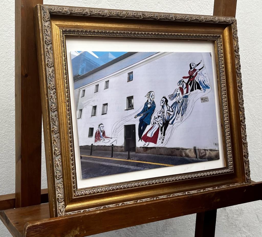 L’il·lustrador ha presentat avui la seva creació, que començarà a pintar demà dimarts i finalitzarà en aproximadament una setmana. Ajuntament del Vend