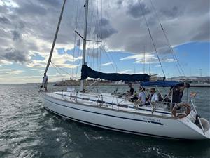 Mar Obert es dedica a oferir excursions en vaixell de vela per grups de persones amb diversitat funcional