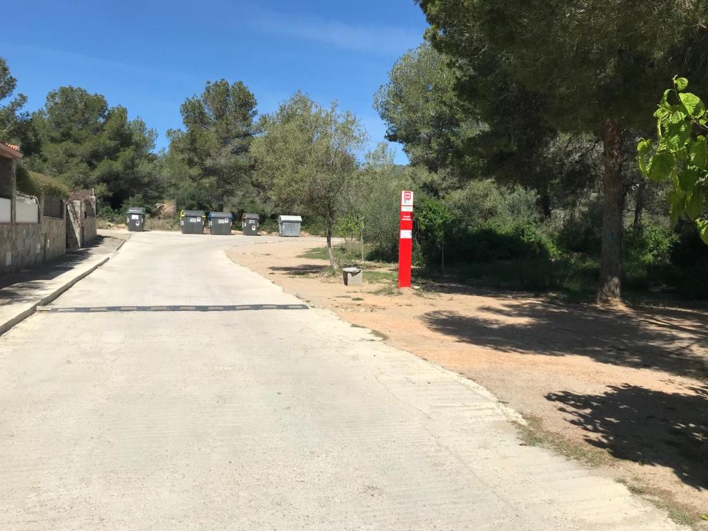  Parada de PASBUS a la urbanització de Mas Astor. Eix