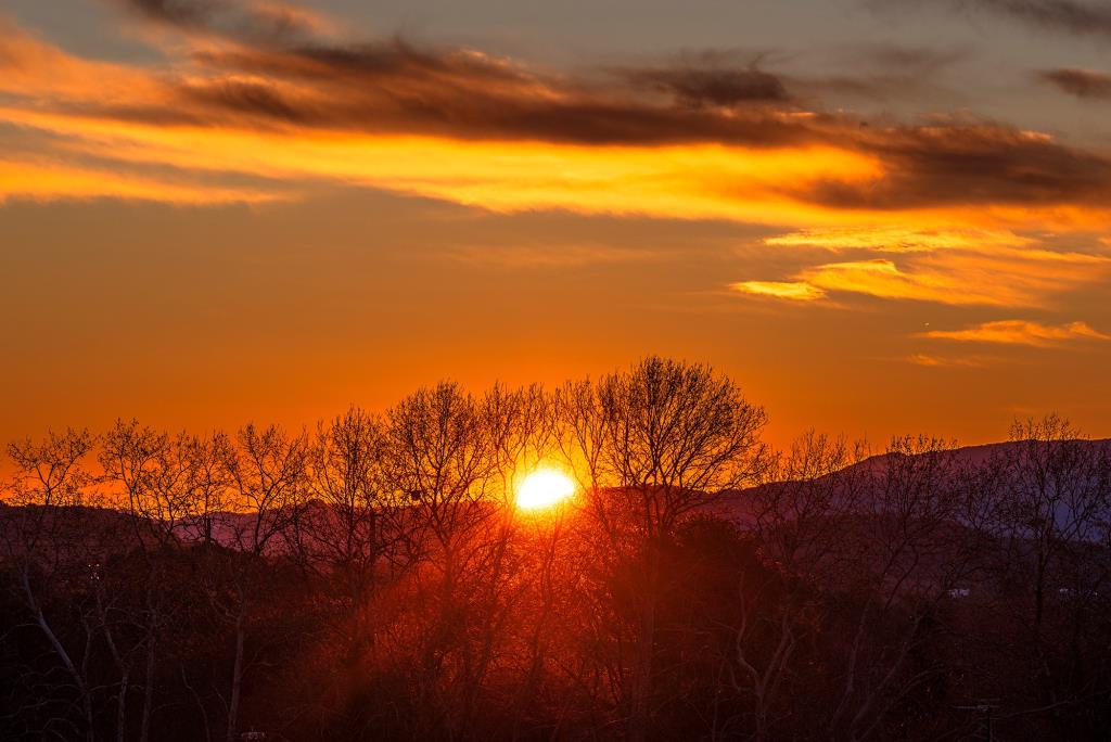 Posta de sol a Sant Quintí de Mediona. Xavi Navas