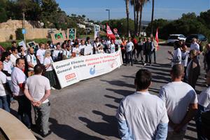 Prop de 60 treballadors de GE Vernova es manifesten a Sitges per exigir una reducció de l’ERO