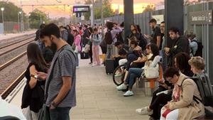 Renfe autoritza l’ús del bitllet de Rodalies per als trens regionals entre Sant Vicenç de Calders i Barcelona