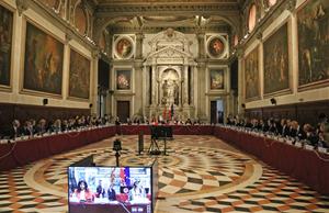 Reunió de la Comissió de Venècia a la seu de l'organisme per mantenir un últim intercanvi d'opinions sobre la llei d'amnistia espanyola. ACN / Albert 