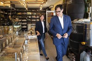 Salvador Illa, ha visitat Les Roquetes en companyia de l'alcaldessa, Abigail Garrido i la resta de regidors socialistes 
