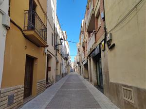 Sant Quintí de Mediona renova el carrer Joan Sardà i millora l’accessibilitat al nucli comercial. Ajt Sant Quintí de Medion
