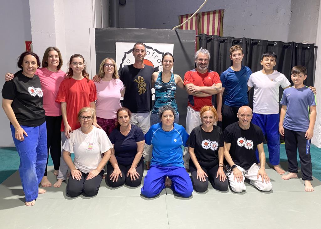 Taller de defensa personal . Eix