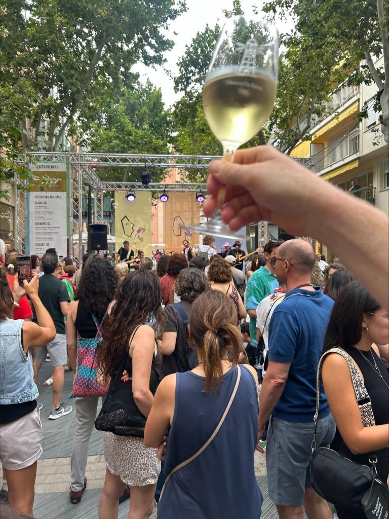 Temps de Vi tanca amb rècord d'assistència i consumicions gràcies al canvi d'horari. Temps de Vi
