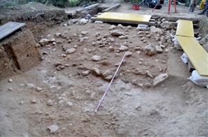 Troben noves restes d'ocupació neandertal de fa 89.000 anys al jaciment de La Balma de la Griera de Calafell