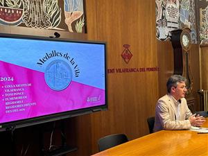 Vilafranca del Penedès recupera la Medalla de la Vila i reconeix els Xicots de Vilafranca i el nedador paralímpic Toni Ponce . Ajuntament de Vilafranc
