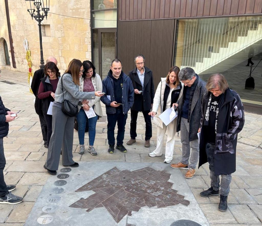 Vilafranca presenta l’itinerari Petjades del Vi . Ajuntament de Vilafranca