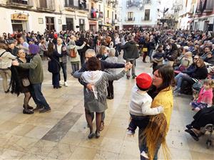 Vilanova treu els mantons de l'armari per obrir un carnaval que es preveu de rècord de participació