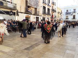 Vilanova treu els mantons de l'armari per obrir un carnaval que es preveu de rècord de participació