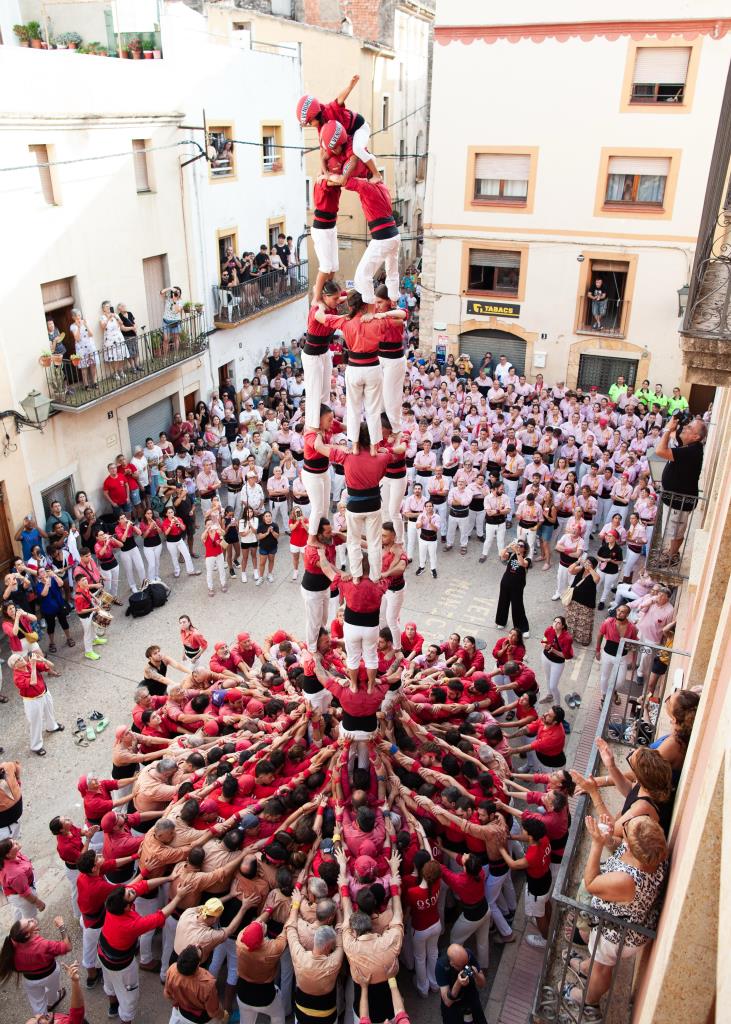 3d8 dels Nens del Vendrell. Eix