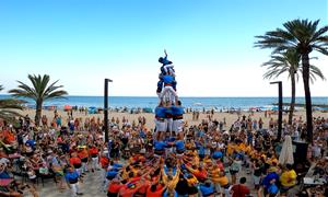 5 de 6 dels Castellers del Foix . Eix