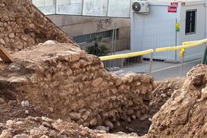 Afloren prop del Castell de Cubelles noves restes del 