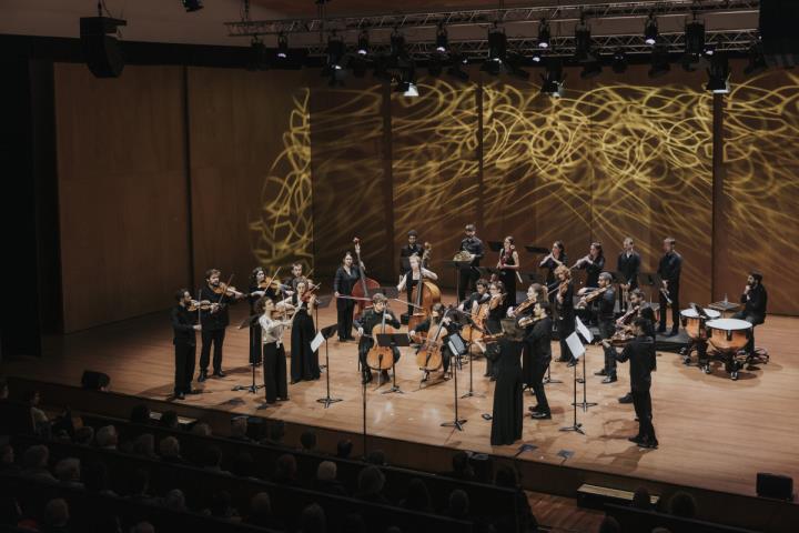 Lorenza Borrani amb la Camerata Penedès. Beethoven i García-Tomás