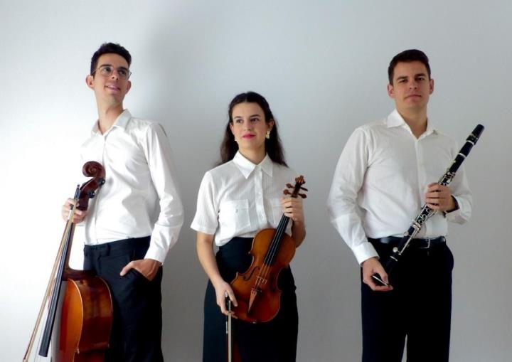 Música als jardins: Trio Brisa