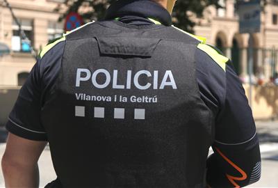 Agredeixen un policia local de Vilanova quan identificava un conductor de patinet elèctric per excés de velocitat. ACN