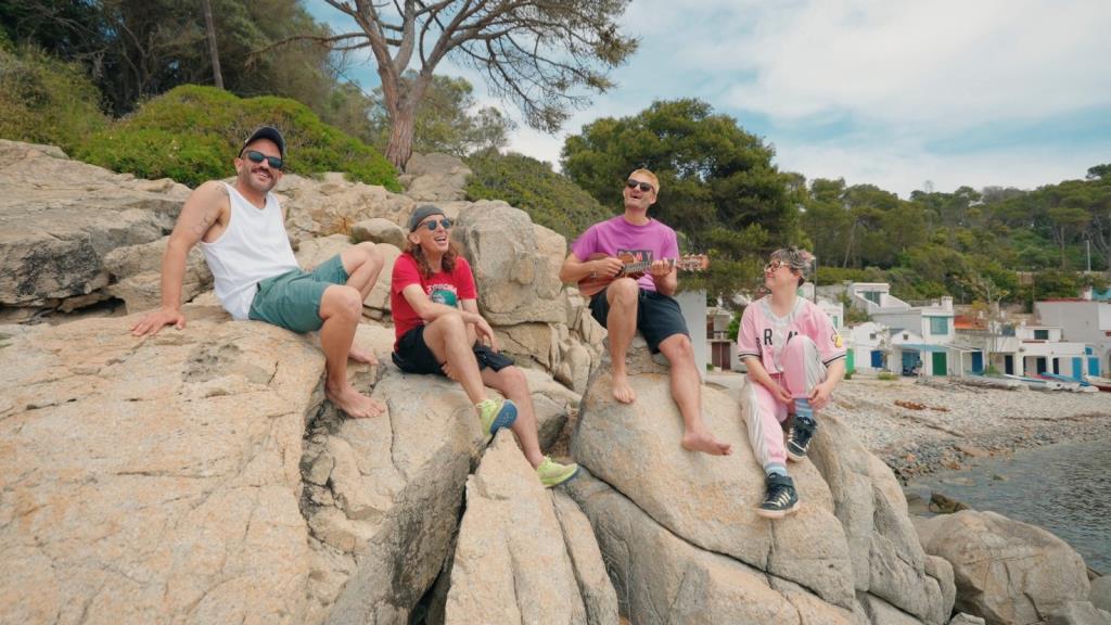 Buhos i Els Catarres reivindiquen la cultura mediterrània a l'estiuenca 'No és Miami'. ACN