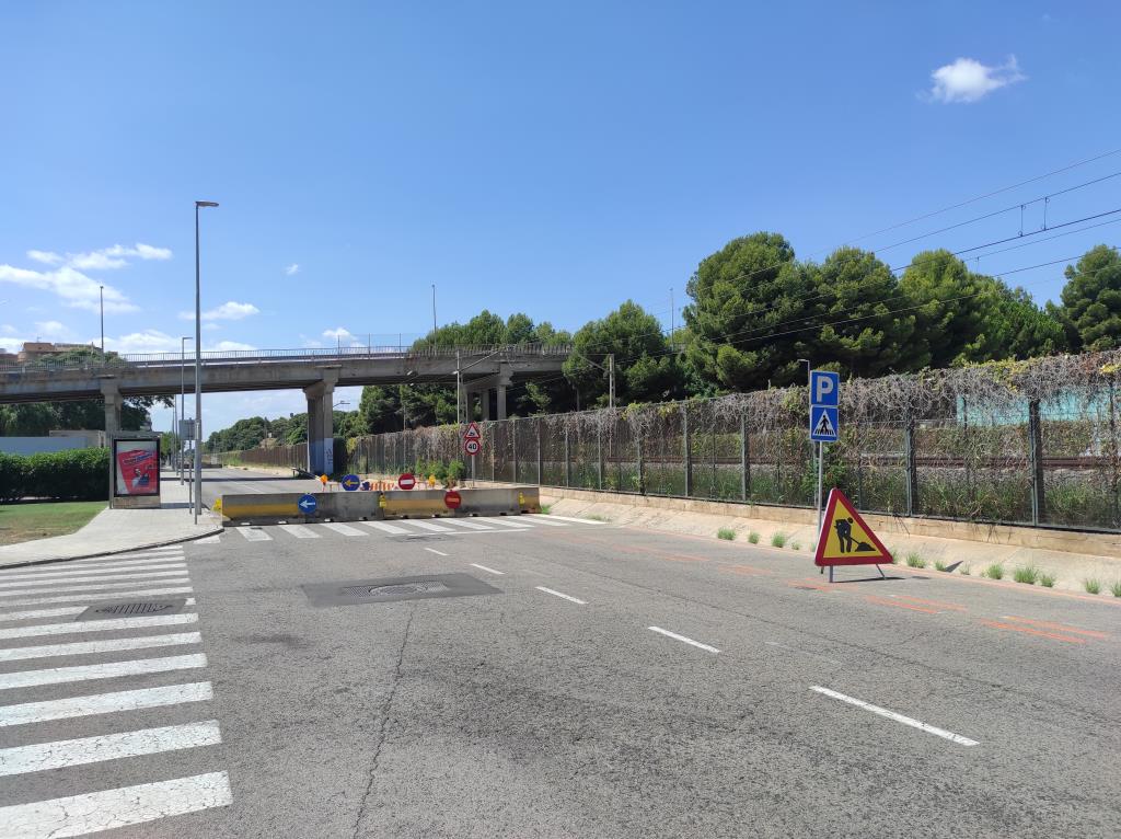 Calafell manté tallada l’avinguda Mossèn Jaume Soler per risc d’esfondrament. Ajuntament de Calafell