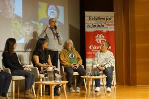 Càritas presenta a Vilafranca el documental “13 veus”, un crit contra el sensellarisme. Càritas