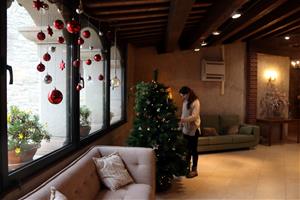 Celebrar el Nadal a una casa rural, una opció a l'alça entre famílies i parelles que busquen desconnectar de la ciutat