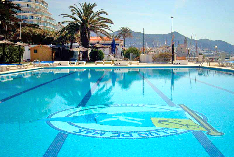 Club de Mar de Sitges. Eix