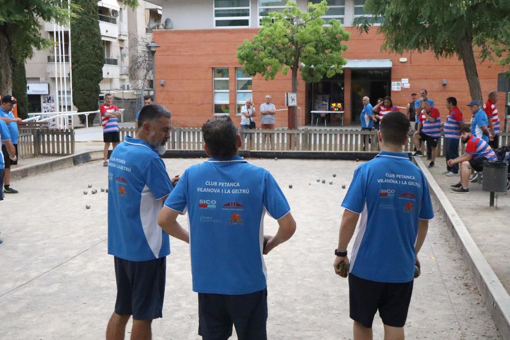 Club Petanca Vilanova i la Geltrú. Eix