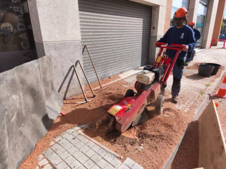 Comença el destalonat de les soques al sector de la Bòbila, pas previ a la reurbanització . Ajuntament de Vilanova