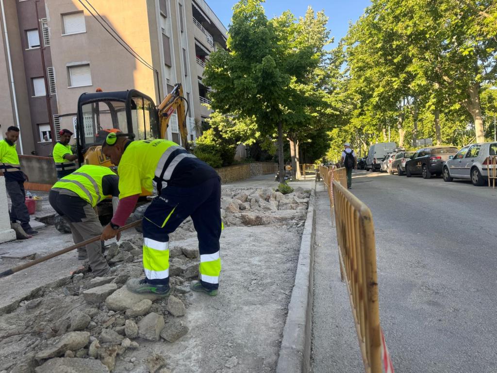 Comencen les obres de millora de voreres a l’avinguda Tarragona de Vilafranca. Ajuntament de Vilafranca
